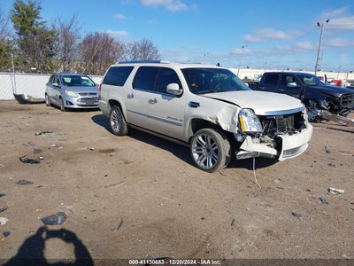 CADILLAC ESCALADE ESV 2014