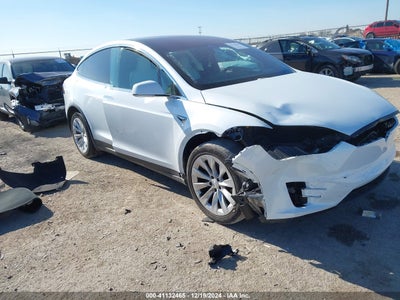 TESLA MODEL X 2020