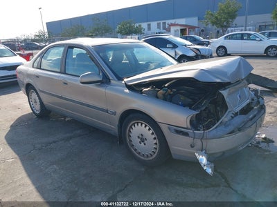 VOLVO S80 2001