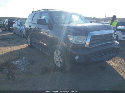 TOYOTA SEQUOIA 2013