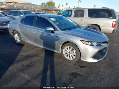 TOYOTA CAMRY 2019