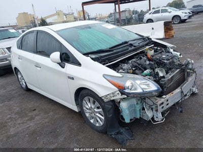 TOYOTA PRIUS PLUG-IN 2014