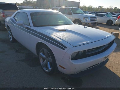 DODGE CHALLENGER 2013