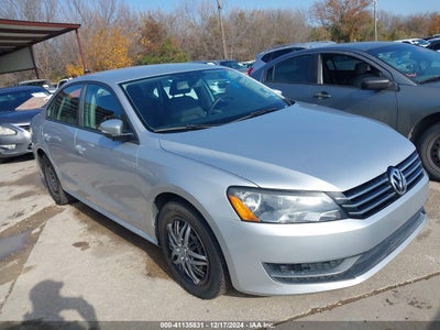 VOLKSWAGEN PASSAT 2013