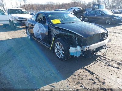 INFINITI Q60 2015
