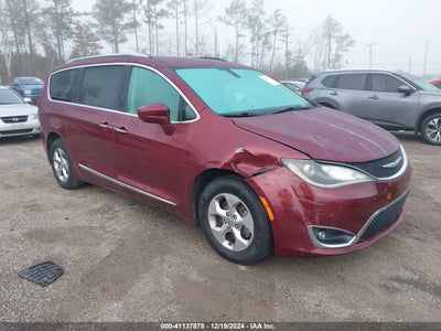 CHRYSLER PACIFICA 2017