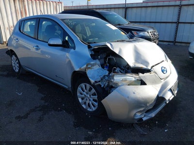 NISSAN LEAF 2017