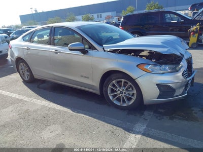 FORD FUSION HYBRID 2019
