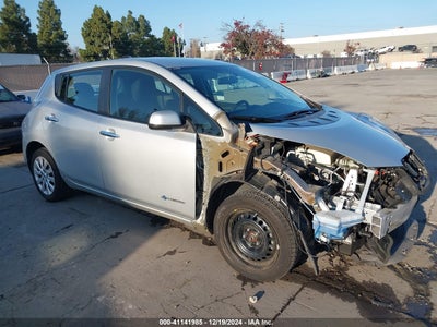NISSAN LEAF 2016