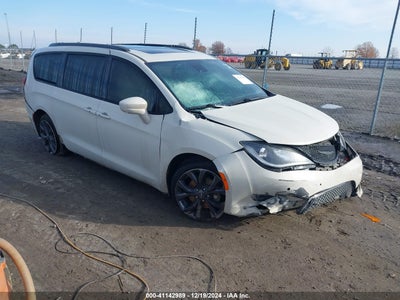 CHRYSLER PACIFICA 2019
