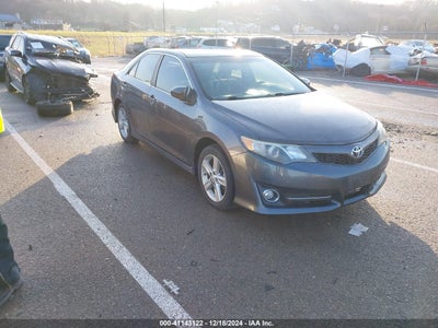 TOYOTA CAMRY 2014