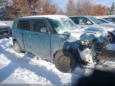 SCION XB 2010