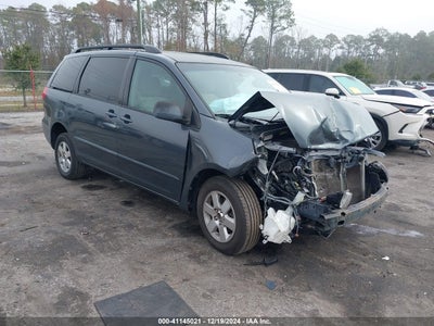 TOYOTA SIENNA 2009