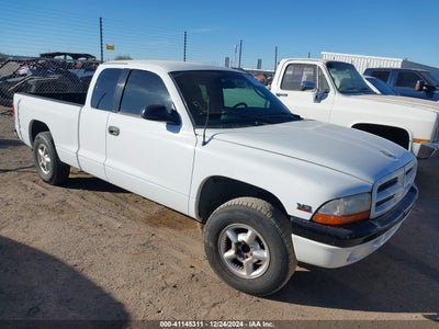 DODGE DAKOTA 2000