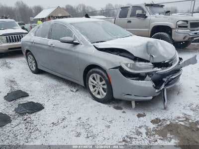 CHRYSLER 200 2015