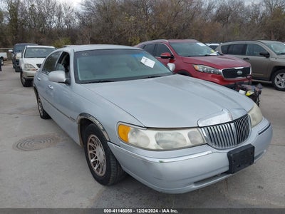 LINCOLN TOWN CAR 2000