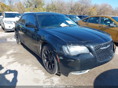 CHRYSLER 300 2019