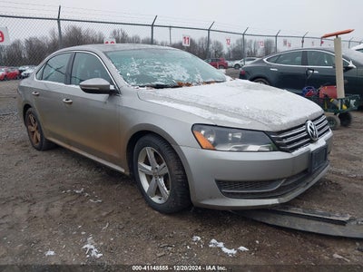 VOLKSWAGEN PASSAT 2012