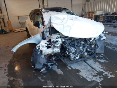 VOLVO XC40 2021