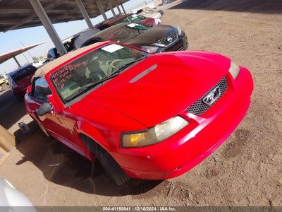 FORD MUSTANG 2000