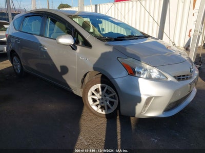 TOYOTA PRIUS V 2012