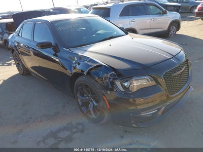 CHRYSLER 300 2023