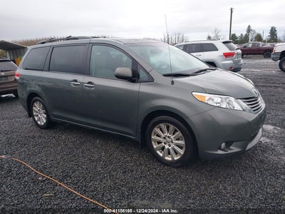 TOYOTA SIENNA 2014