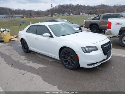 CHRYSLER 300 2019