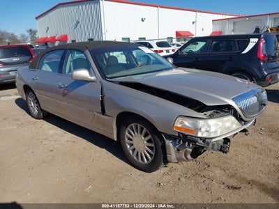 LINCOLN TOWN CAR 2003