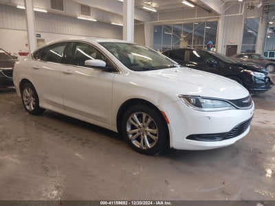 CHRYSLER 200 2017