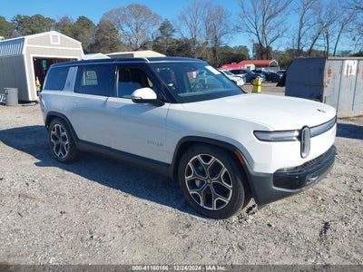 RIVIAN R1S 2025