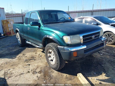 TOYOTA TACOMA 2000