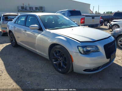CHRYSLER 300 2023