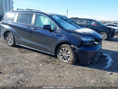 TOYOTA SIENNA 2021