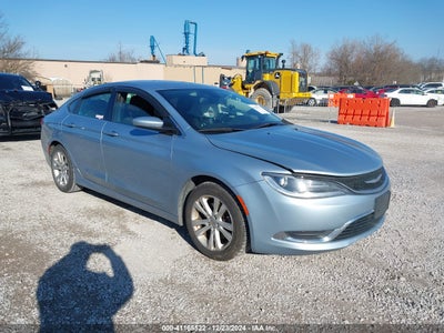 CHRYSLER 200 2015