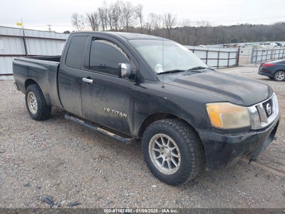 NISSAN TITAN 2010