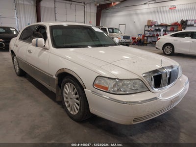 LINCOLN TOWN CAR 2003