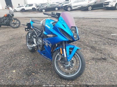 SUZUKI GSX800 2024
