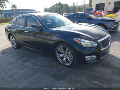 INFINITI M37 2011