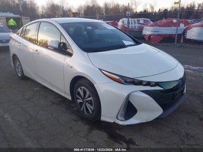 TOYOTA PRIUS PRIME 2017