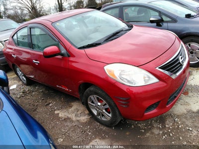 NISSAN VERSA 2014