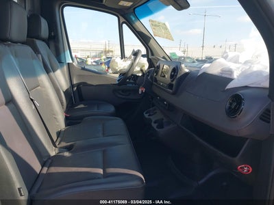 MERCEDES-BENZ SPRINTER 2500 2023