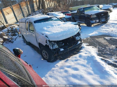 NISSAN FRONTIER 2015