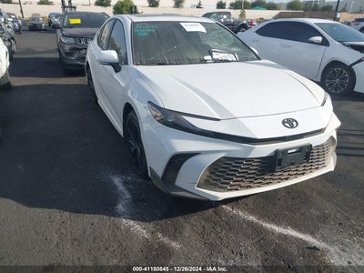 TOYOTA CAMRY 2025