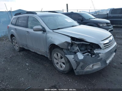 SUBARU OUTBACK 2011