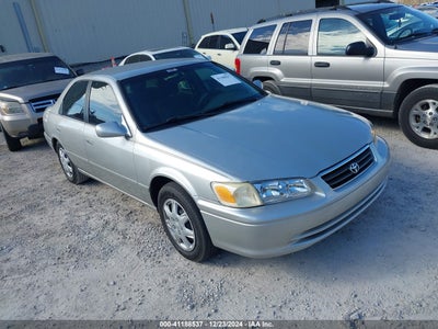 TOYOTA CAMRY 2001