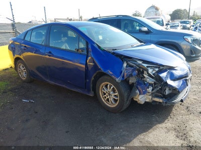 TOYOTA PRIUS 2017
