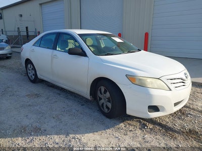TOYOTA CAMRY 2011