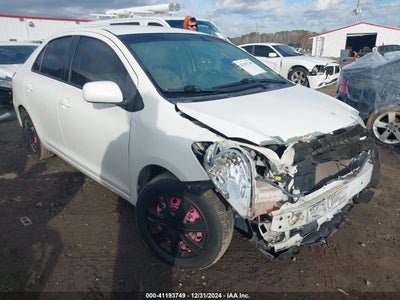 TOYOTA YARIS 2009
