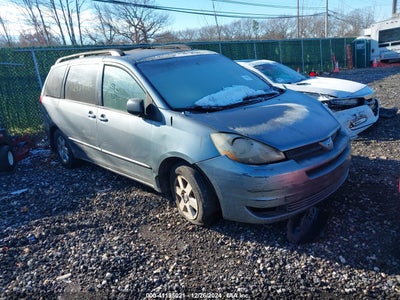 TOYOTA SIENNA 2004